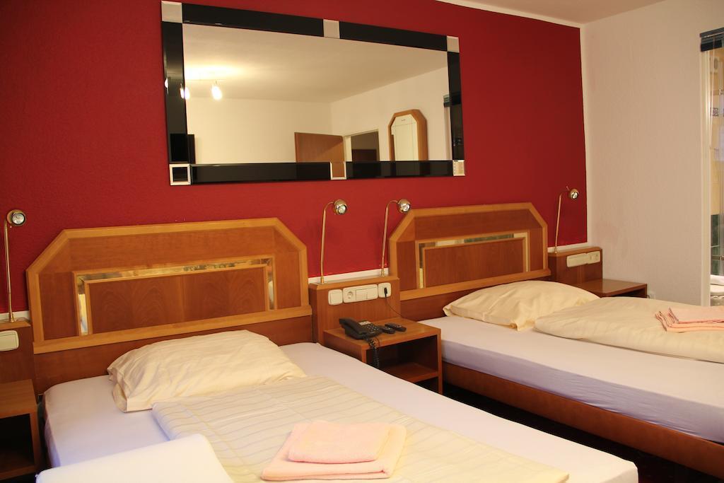 Wali'S Hotel Bielefeld Zimmer foto