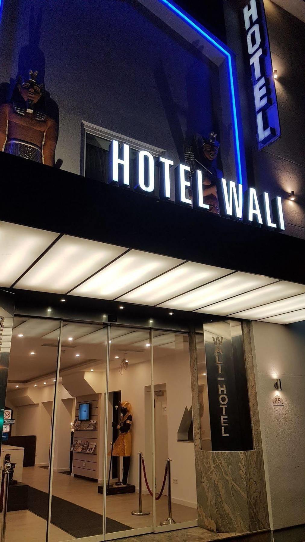 Wali'S Hotel Bielefeld Exterior foto
